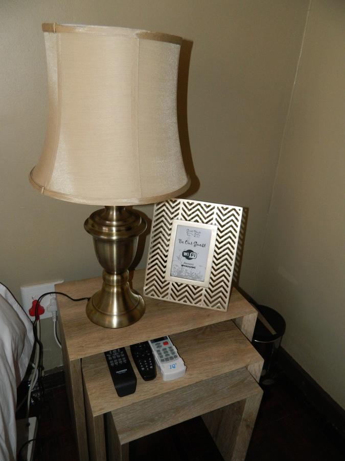 Guest House Gabby Klerksdorp Bagian luar foto