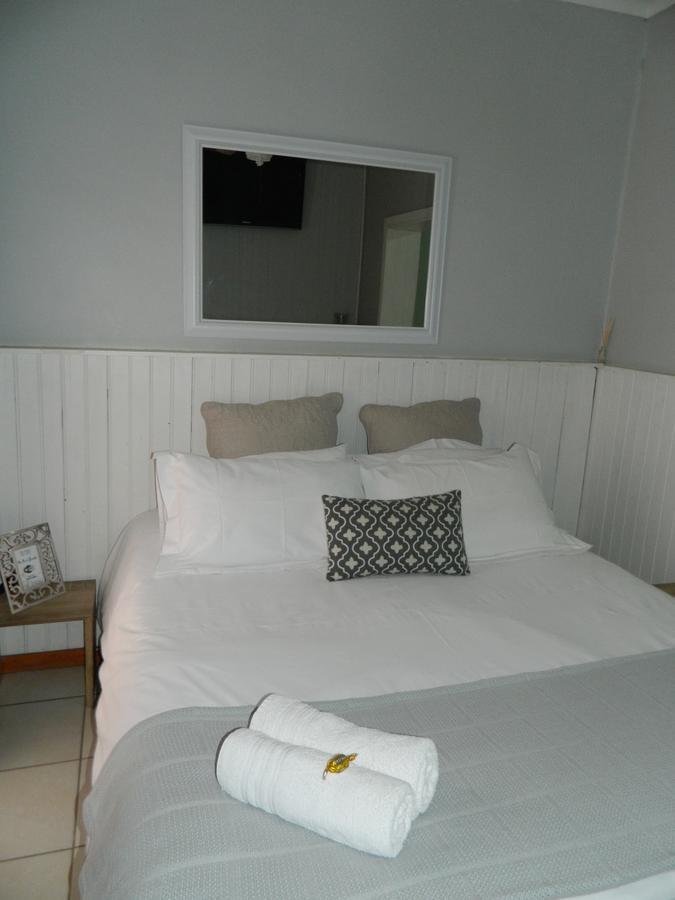 Guest House Gabby Klerksdorp Bagian luar foto